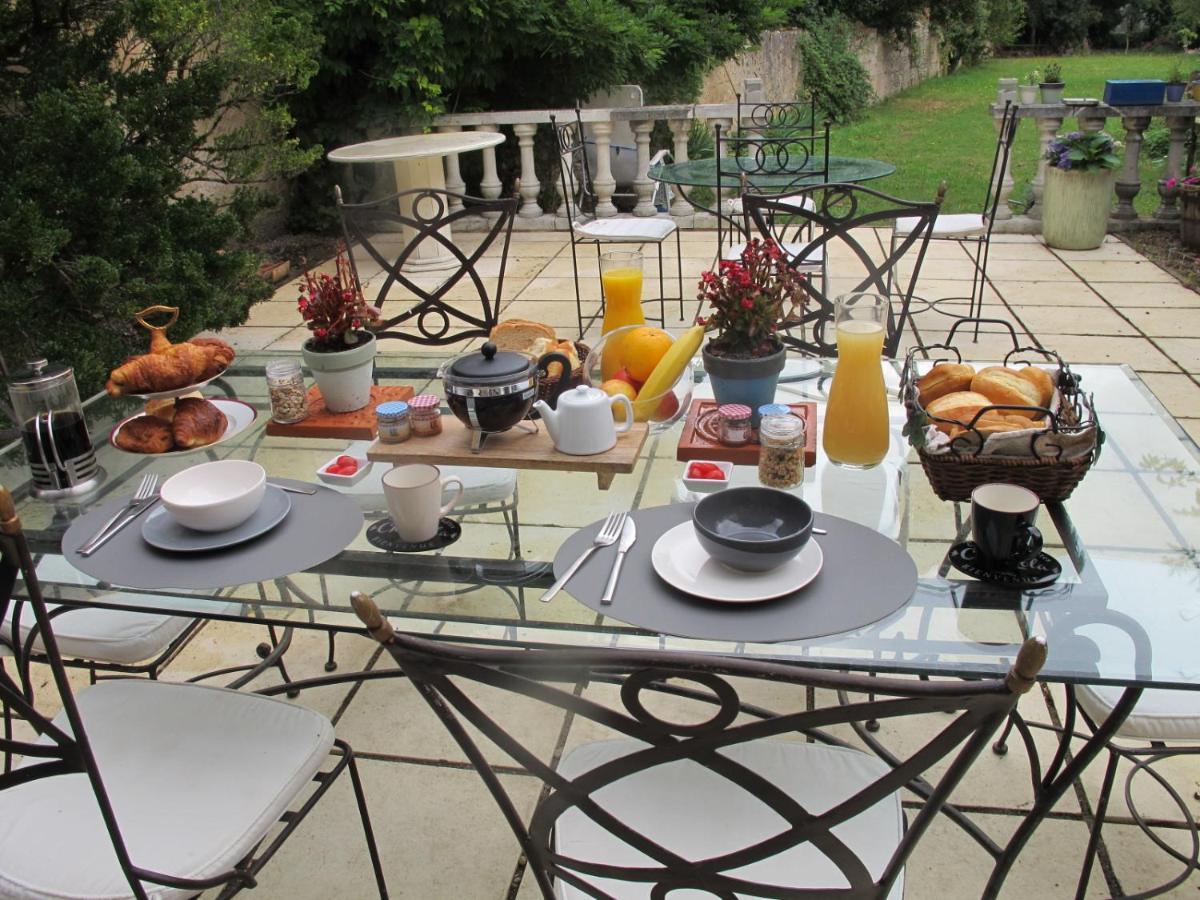 Bed and Breakfast Chezlola Civray  Exterior foto