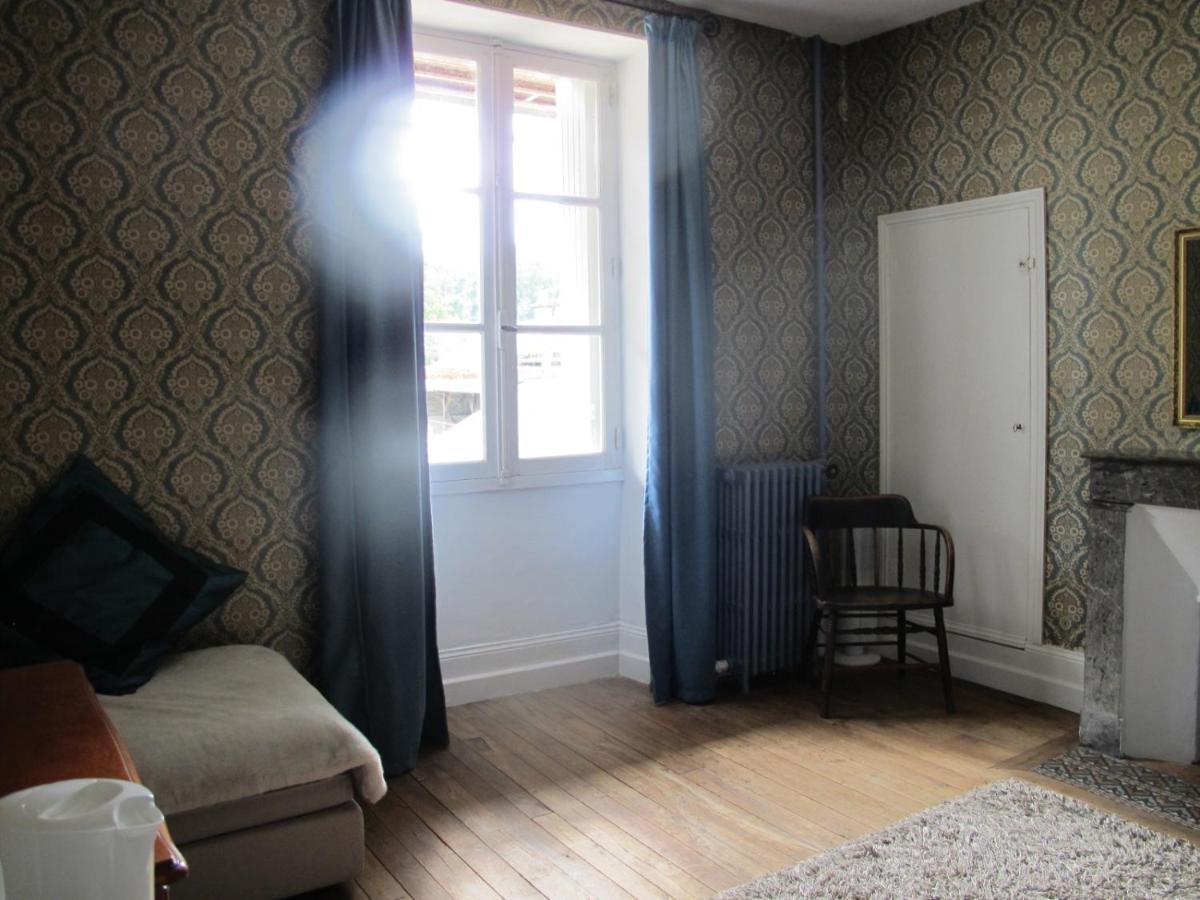 Bed and Breakfast Chezlola Civray  Exterior foto